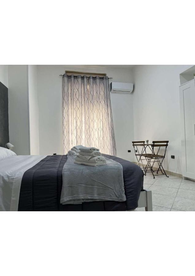 La Svolta Rooms Napoli Eksteriør billede