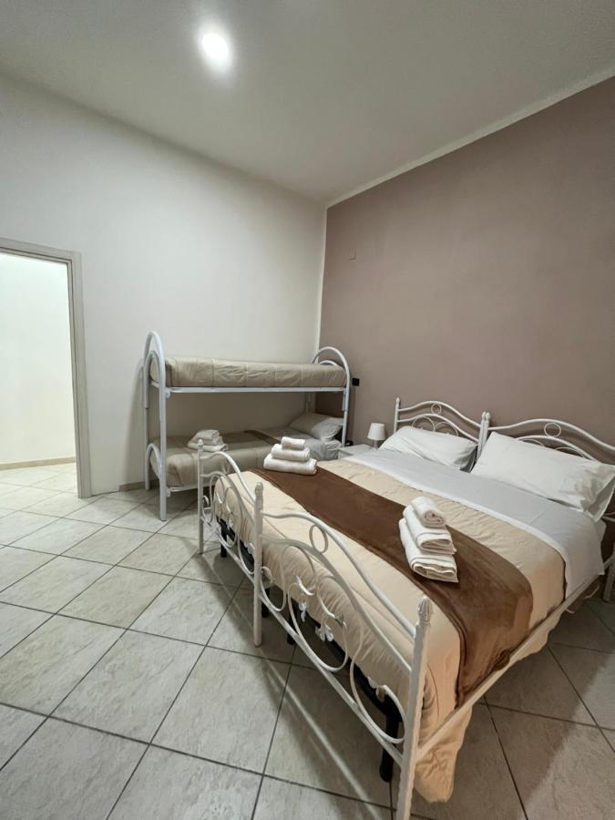 La Svolta Rooms Napoli Eksteriør billede